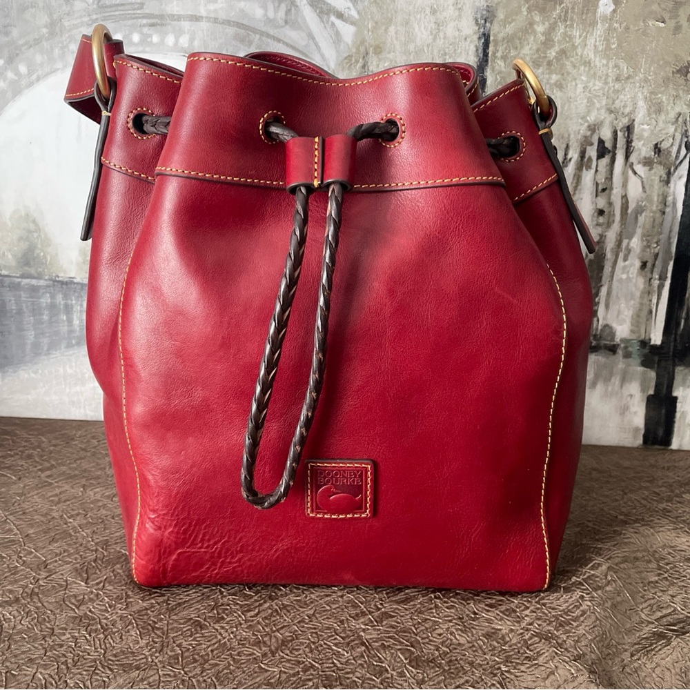 ❤️🤍💙Dooney & Bourke Hattie Drawstring Florentine Leather Shoulder Bag - Picture 10 of 16